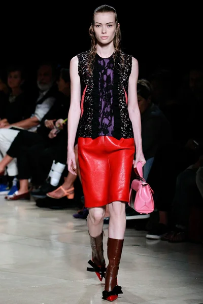 Look 24